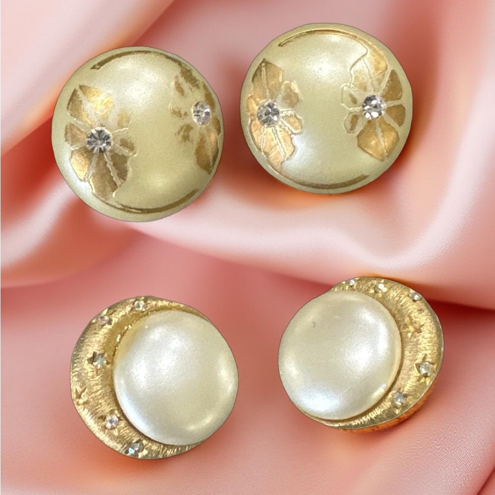 Elegant Gold and Cream Floral Earrings